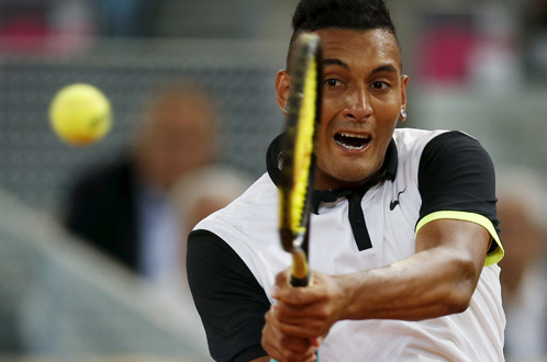 Nick Kyrgios trong trận thắng Federer - Ảnh: Reuters