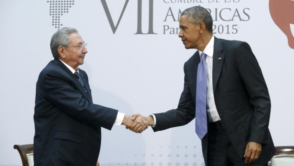 Cái bắt tay lịch sử giữa Raul Castro và Barack Obama ngày 11/04/2015 tại Thượng đỉnh Châu Mỹ ở Panama.