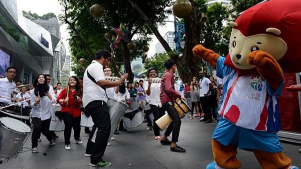 Một lễ hội đường phố để hưởng ứng SEA Games tại Singapore. (Ảnh: CNN)