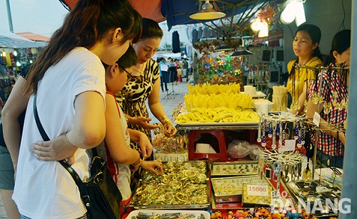 Visitors at a souvenir stand