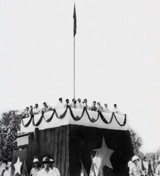 Lễ tuyên ngôn Độc Lập tại Quảng trường Ba Đình, Hà Nội ngày 2-9-1945