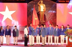 The Vietnam sport delegation took part in a sending off ceremony at the National Sports Training Centre in Hanoi on May 19. (Photo: VNA)