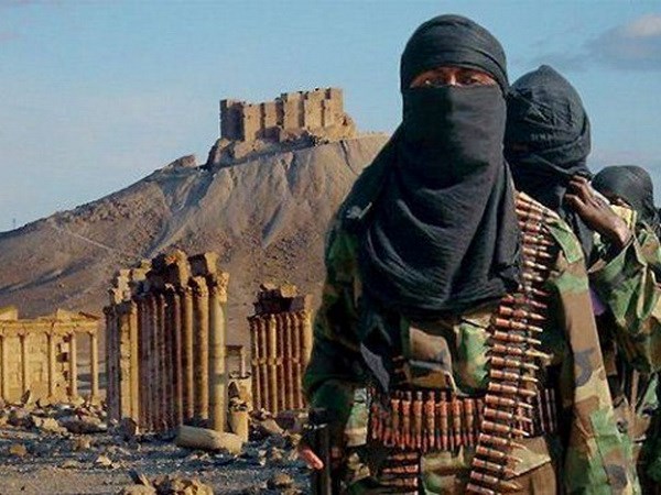 Các ta súng IS tại thành phố cổ Palmyra. (Nguồn: aranews.net)