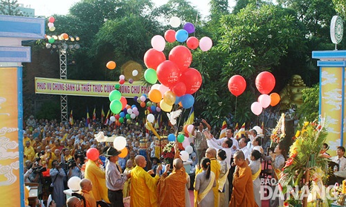  Balloon and pigeon release for peace and safety throughout the year