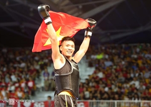 Wushu artist Nguyen Van Tai wins gold medal. (Photo: vnexpress.net)