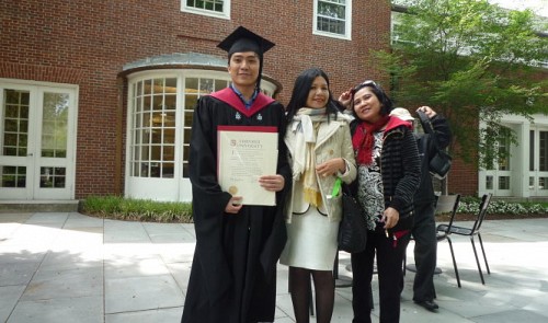 Tran Dac Minh Trung (left) poses with his relatives at his Master graduation ceremony from Harvard University in 2014. Courtesy of Tran Dac Minh Trung