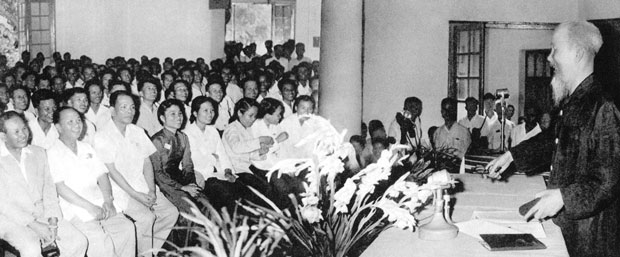 Chủ tịch Hồ Chí Minh tại Đại hội báo chí lần thứ III.