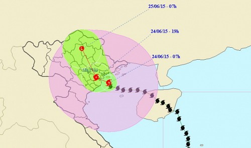 The expected path of Typhoon Kujira that is forecast to hit northeastern Viet Nam on June 24, 2015