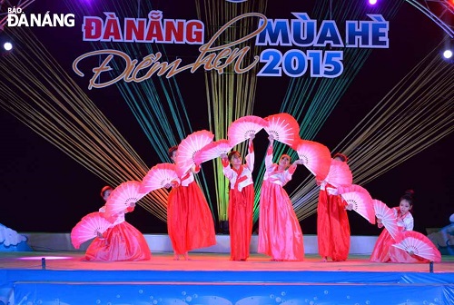 A dance performance at the opening ceremony of the 2015 Da Nang - Summer Destination programme