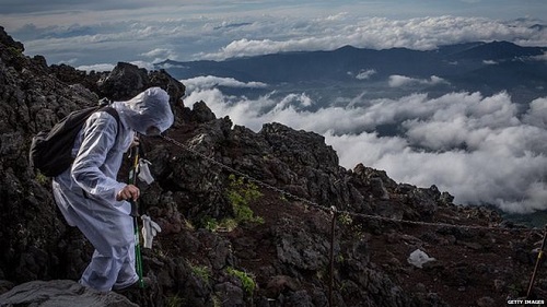 Internet passes will last for 72 hours from the moment a climber first logs on