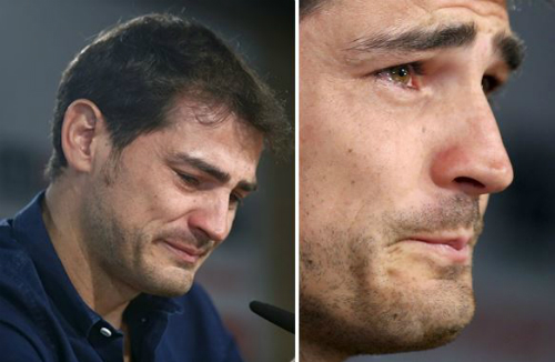  Casillas khóc khi thông báo chia tay Real. Ảnh: Reuters.