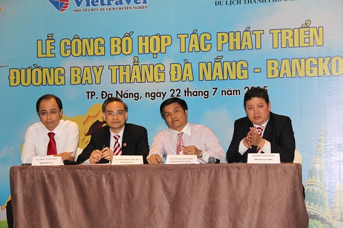 A recent event to launch the Da Nang - Bangkok direct flights ( Photo: vietravel.com)