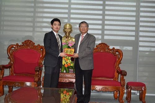 Vice Ambassador Hong and Vice Chairman Tuan