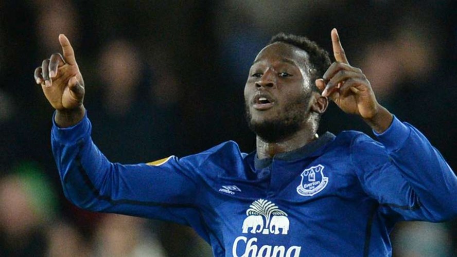 Romelu Lukaku (Everton): 10 bàn mùa trước. Phong độ không tốt của Lukaku năm ngoái kéo theo vị trí tụt dốc của Everton 