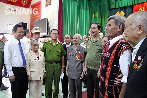 Representatives from the Ministry of Public Security and some retired high-ranking police officers