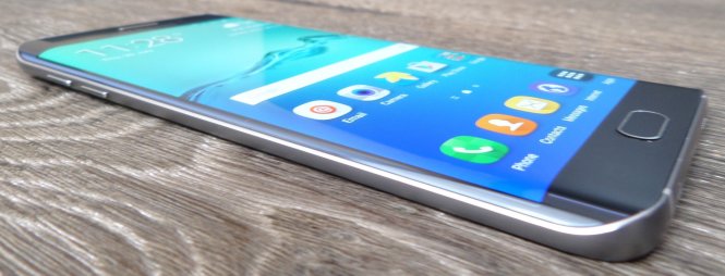 Galaxy S6 Edge+ màn hình cong tràn hai cạnh 5,7-inch - Ảnh: Forbes/Gordon Kelly