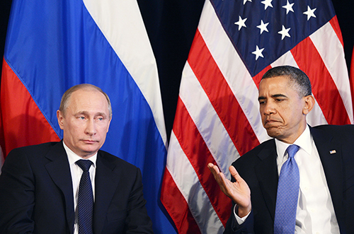 Tổng thống Nga Vladimir Putin (trái) và người đồng cấp Mỹ Barack Obama.