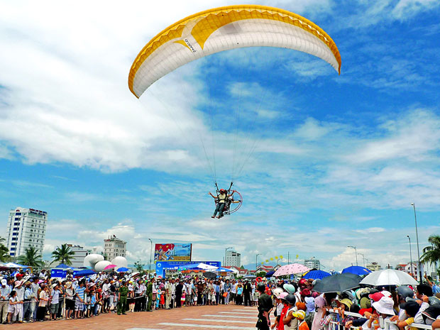 Sôi động ngày hè.