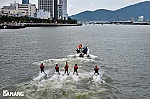 Sôi động cùng chương trình lướt ván trên sông Hàn