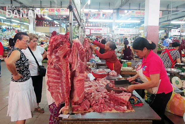 Tiểu thương chợ Hàn cam kết thực hiện ứng xử có văn hóa, giao thương văn minh để góp phần tạo nên hình ảnh đẹp cho Đà Nẵng.