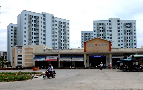 Son Tra District’s Nai Hien Dong Ward now has numerous new modern skyscrapers and apartment blocks.