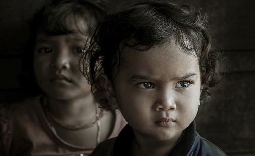  … and ‘Doi Mat’ (The Eyes) by Le Xuan Chien from Dak Lak Province were both awarded silver medals.