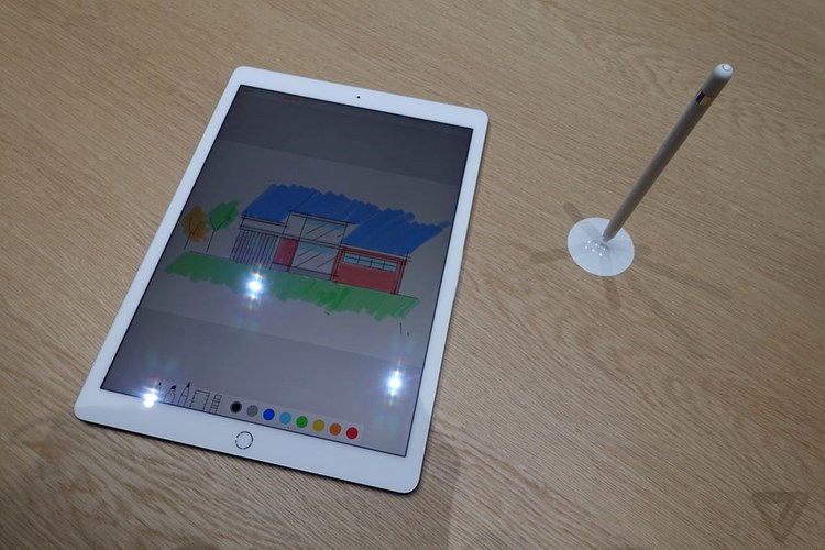 iPad Pro chứng kiến sự xuất hiện của phụ kiện bút stylus Pencil mới toanh