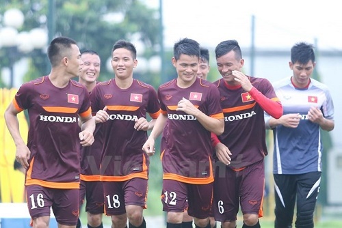 Vietnamese players at a training session (Photo: VNA)