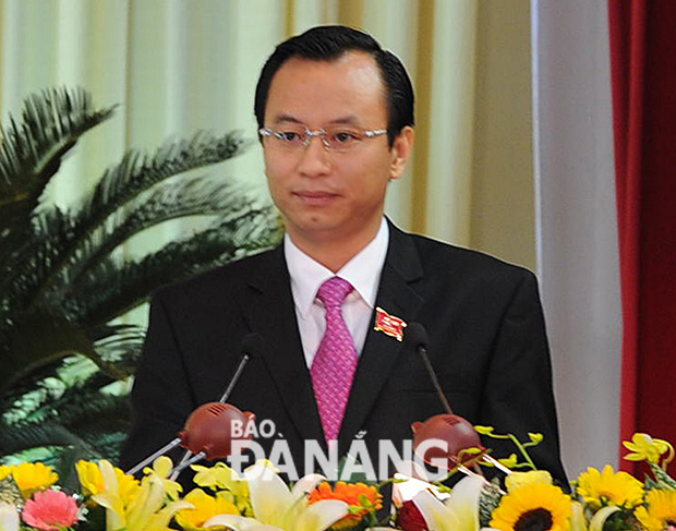 Bí thư Thành ủy Nguyễn Xuân Anh phát biểu bế mạc Đại hội.