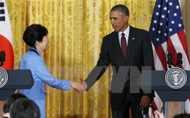 Tổng thống Mỹ Barack Obama và Tổng thống Hàn Quốc Park Geun-hye tại Washington DC ngày 16/10. (Nguồn: Reuters/TTXVN)