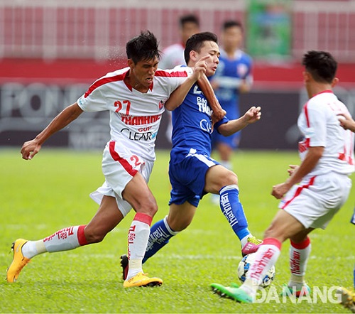 Ho Chi Minh City and Hoang Anh Gia Lai players