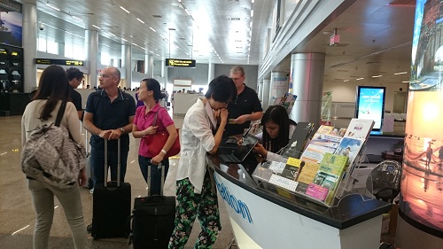 Visitors at Da Nang International Airport's information desk