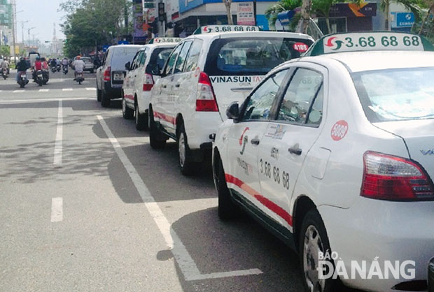 Cần có sự điều hành hợp lý cùng với nâng cao ý thức tài xế để taxi hoạt động an toàn. (Ảnh có tính chất minh họa).                        Ảnh: THANH SƠN