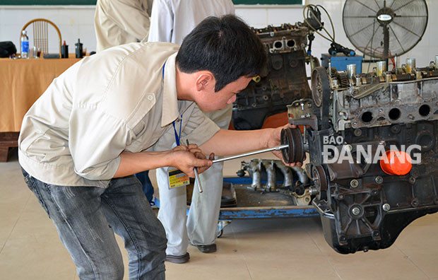 Phương pháp đào tạo nghề theo năng lực giúp mỗi cá nhân làm chủ các kỹ năng thực hành.