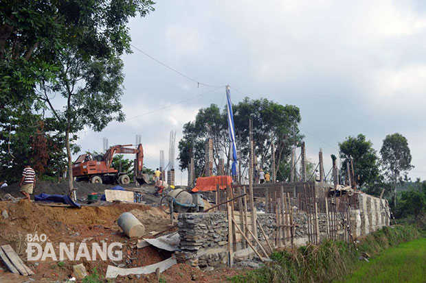 Công trình Trung tâm Văn hóa - Thể thao xã Hòa Nhơn khó hoàn thành theo kế hoạch.