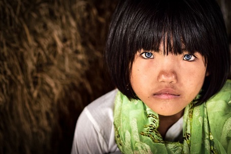Cô bé mắt xanh người Chăm ở Ninh Thuận - Chaiyot Chanyam