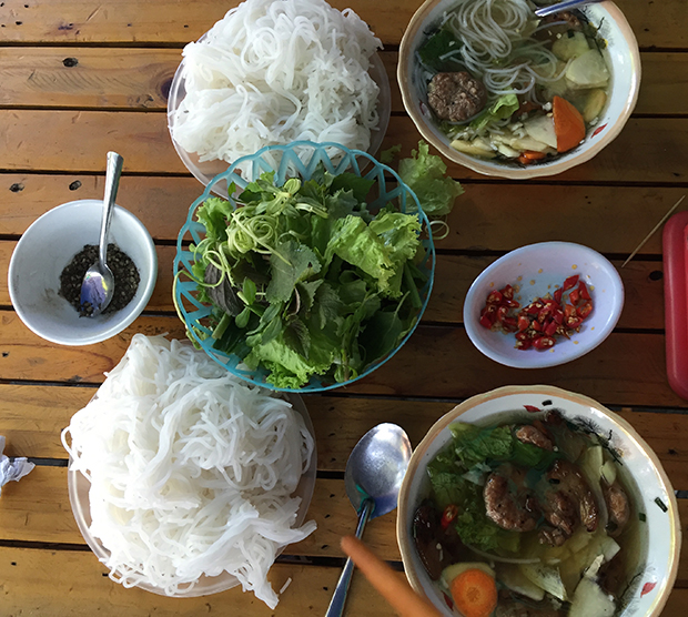 Món Bún chả Hà Nội trên đường Nguyễn Công Trứ, Đà Nẵng