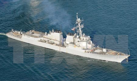 Tàu khu trục được trang bị tên lửa dẫn đường USS Lassen của Mỹ. (Nguồn: Kyodo/TTXVN)