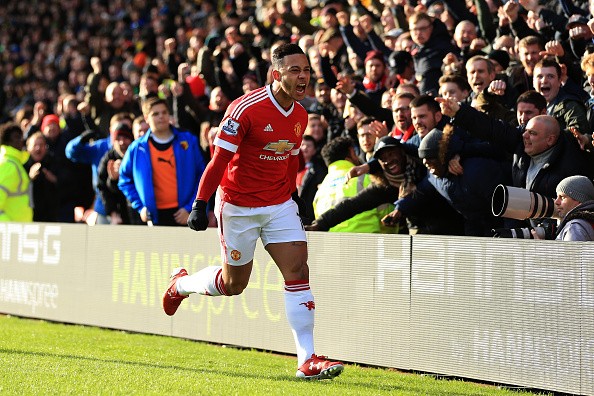 Tiền đạo Memphis Depay ghi bàn trong trận đấu được đá chính. Ảnh: Getty Images.