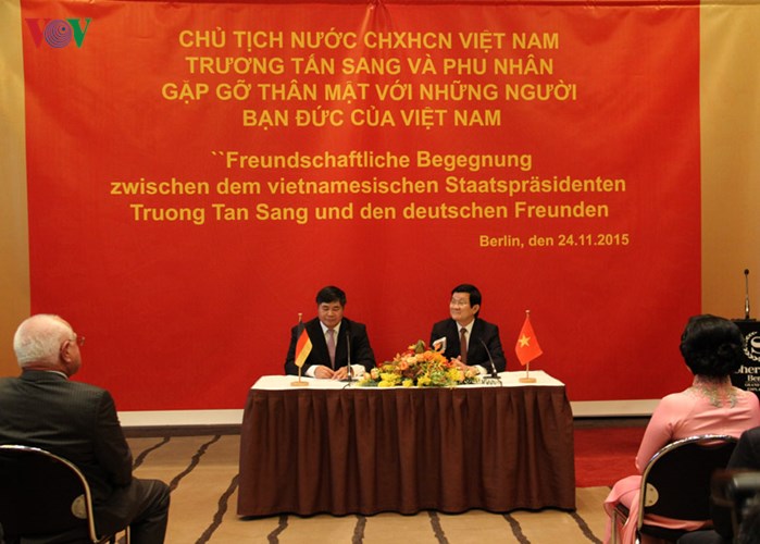 Phát biểu tại buổi gặp mặt, Chủ tịch nước bày tỏ vui mừng thực hiện chuyến thăm cấp Nhà nước đầu tiên tới nước Đức và được gặp những người bạn Đức của Việt Nam, những người bằng tình cảm và những việc làm thiết thực đã hết lòng giúp đỡ Việt Nam trong thời gian qua.
