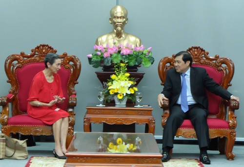 Mexican Ambassador Bolano (left) and Chairman Duc Tho (Photo: danang.gov.vn)