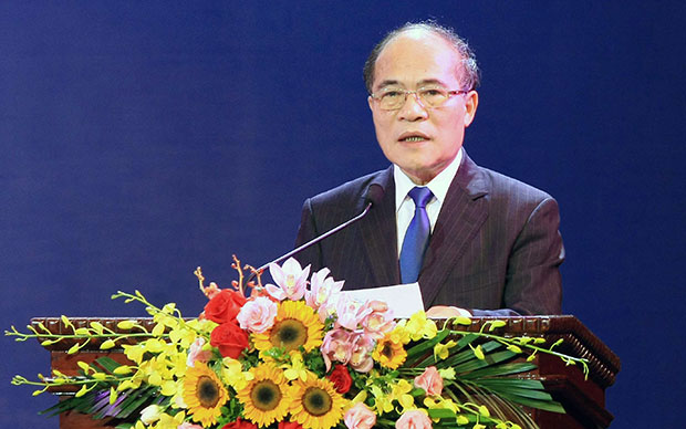  Chủ tịch Quốc hội Nguyễn Sinh Hùng đọc diễn văn tại Lễ kỷ niệm.                           Ảnh: TTXVN