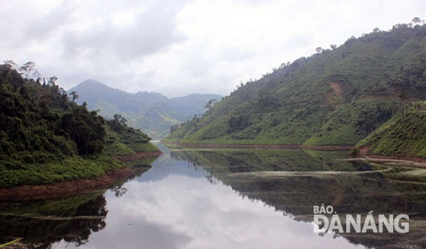 Mực nước hồ thủy điện Sông Bung 4 chỉ đạt 67% dung tích hữu ích do hiện tượng El Nino.