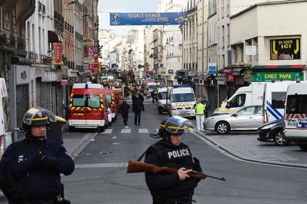 An ninh được thắt chặt ở thủ đô Paris và những vùng lân cận trên nước Pháp. 					                      Ảnh: AFP