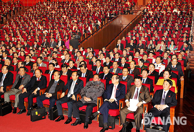 Đoàn đại biểu thành phố Đà Nẵng tại phiên thảo luận tại hội trường.  Ảnh: VIỆT DŨNG