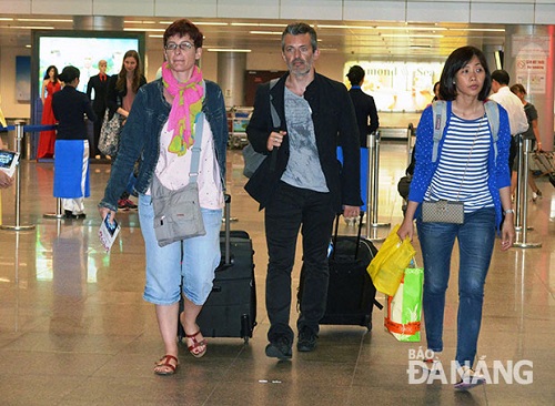  Foreign visitors arriving at Da Nang International Airport