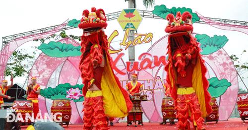   … and an impressive lion dance.