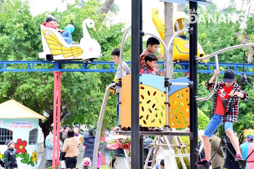  Children taking part in various exciting activities at the 29 March Park    