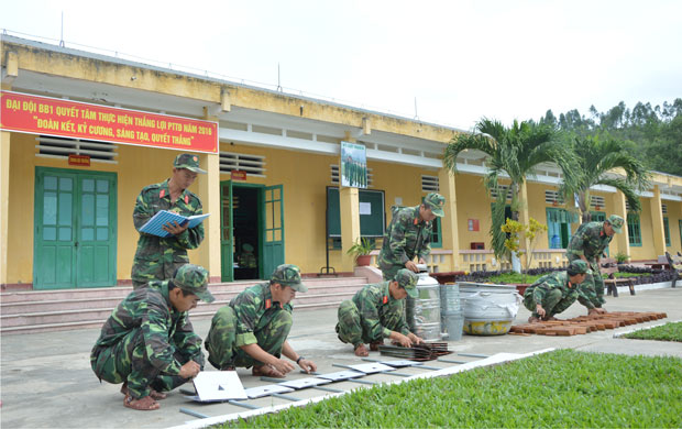 Kiểm tra định kỳ mô hình, học cụ phục vụ huấn luyện chiến sĩ mới.