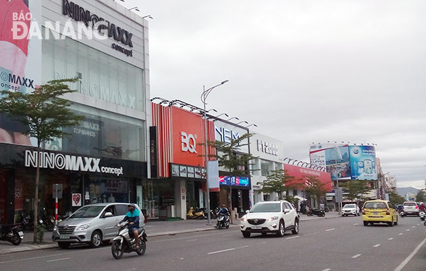 Sau hơn một năm hoạt động, phố chuyên doanh thời trang Lê Duẩn định hình nét văn minh thương mại cho quận Hải Châu.